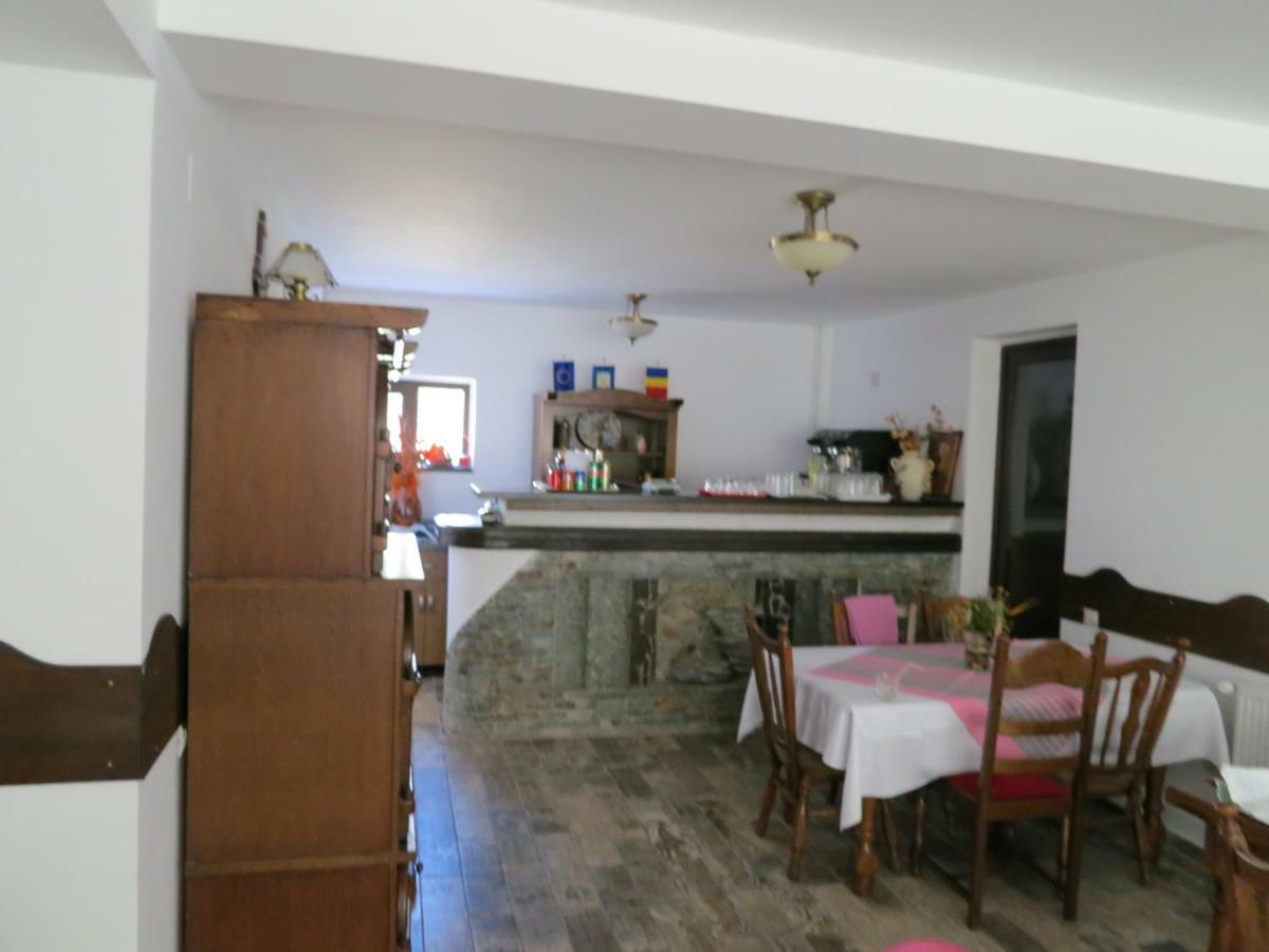 Hotel Cetina à Rânca Extérieur photo