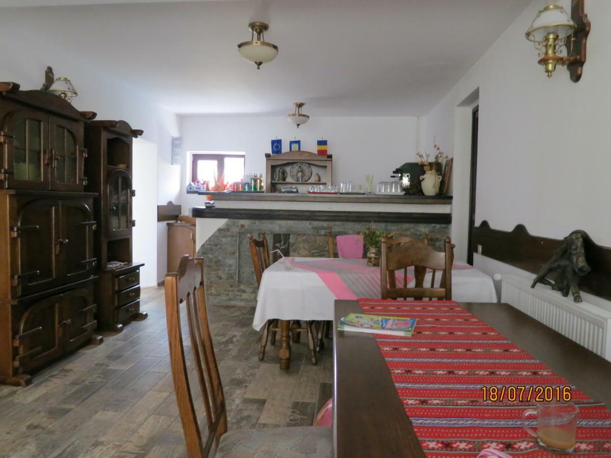 Hotel Cetina à Rânca Extérieur photo